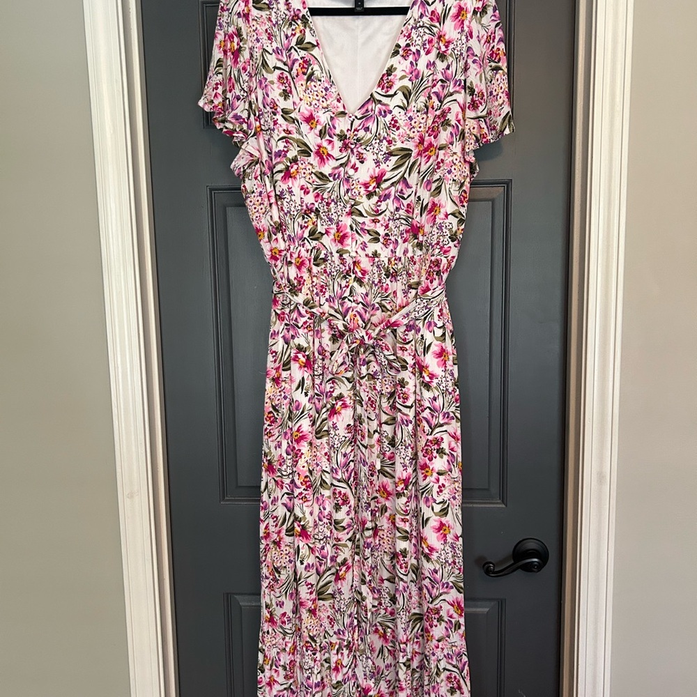 Floral Pink V-Neck Maxi Dress with Tie Waist